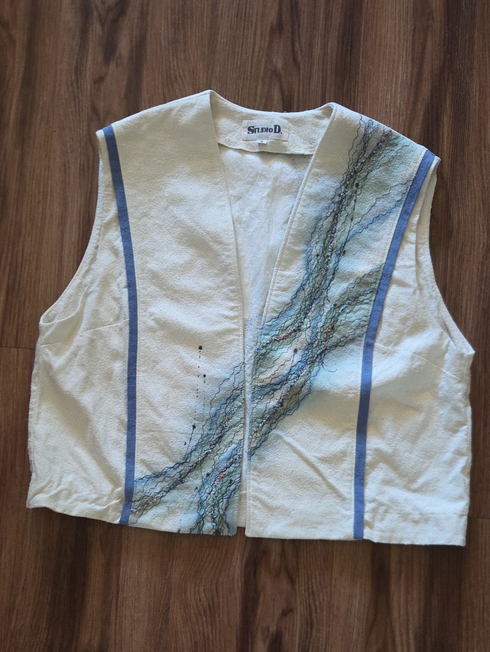 Studio D. Cream Vest with Blue Trim and Multicolor Embroidery